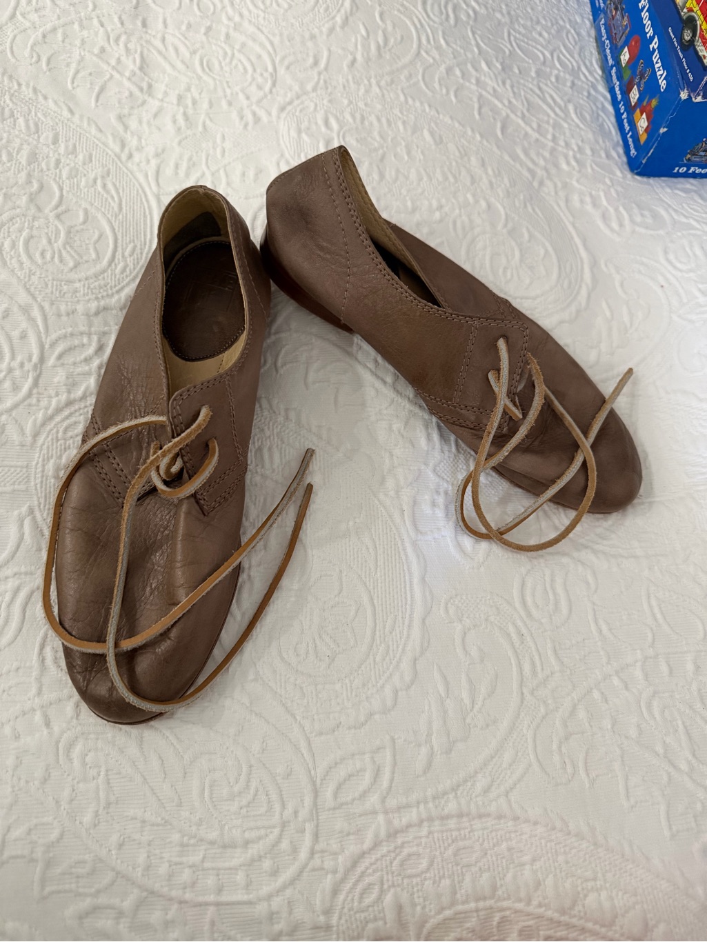Women's Frye Brown Leather Lace-Up Flats